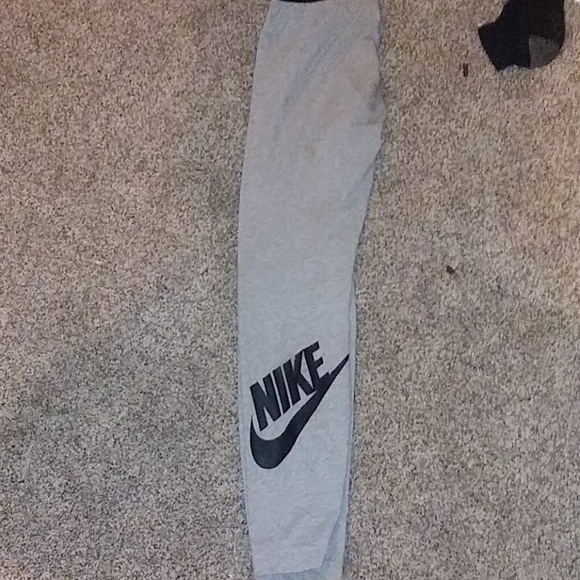 Nike Pants - Nike Women's leggings